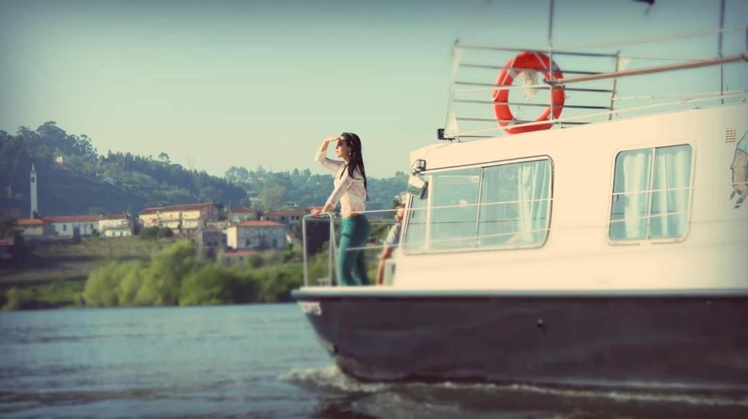 ホテル Douro Houseboats Marco de Canavezes エクステリア 写真