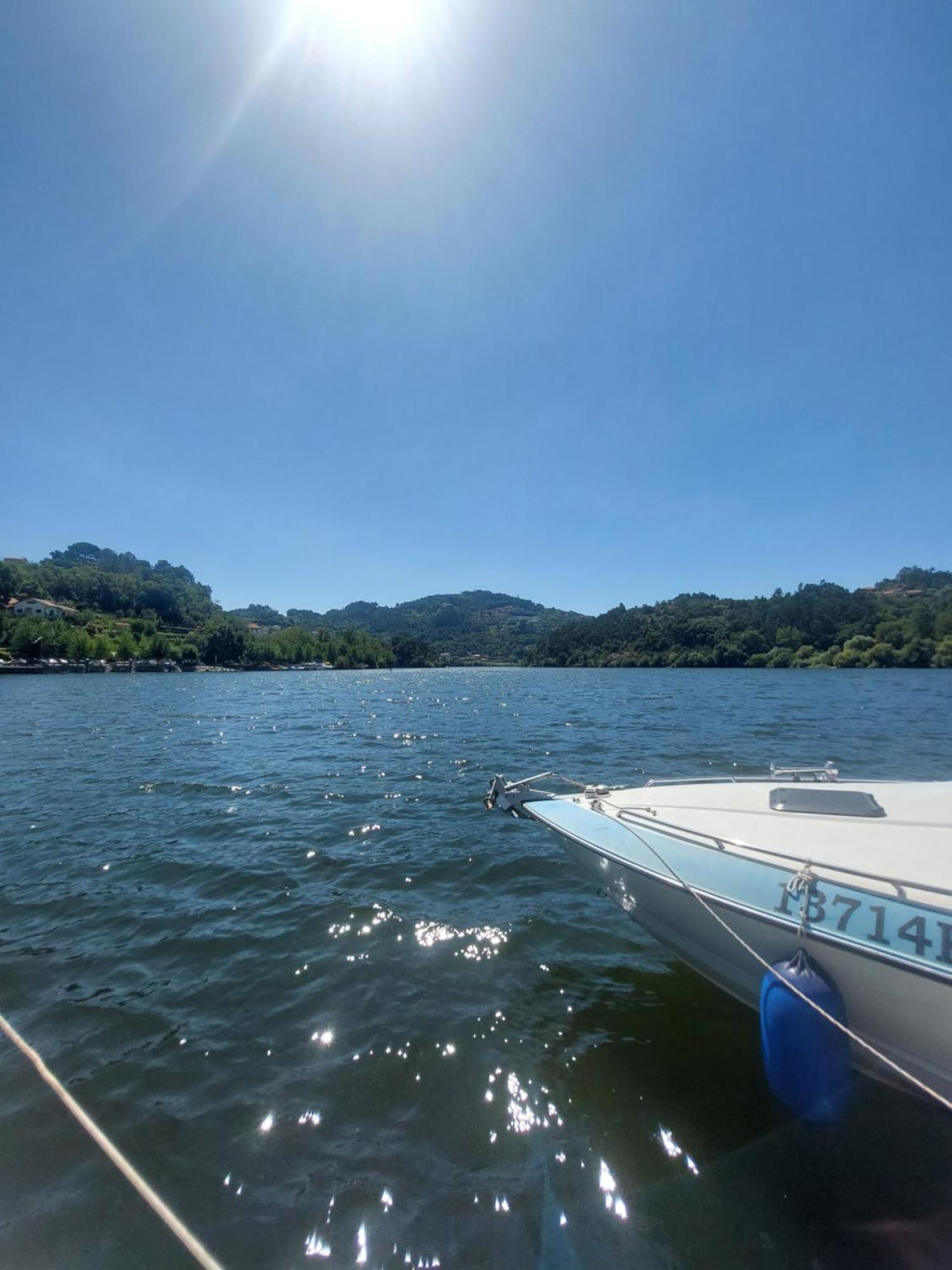 ホテル Douro Houseboats Marco de Canavezes エクステリア 写真