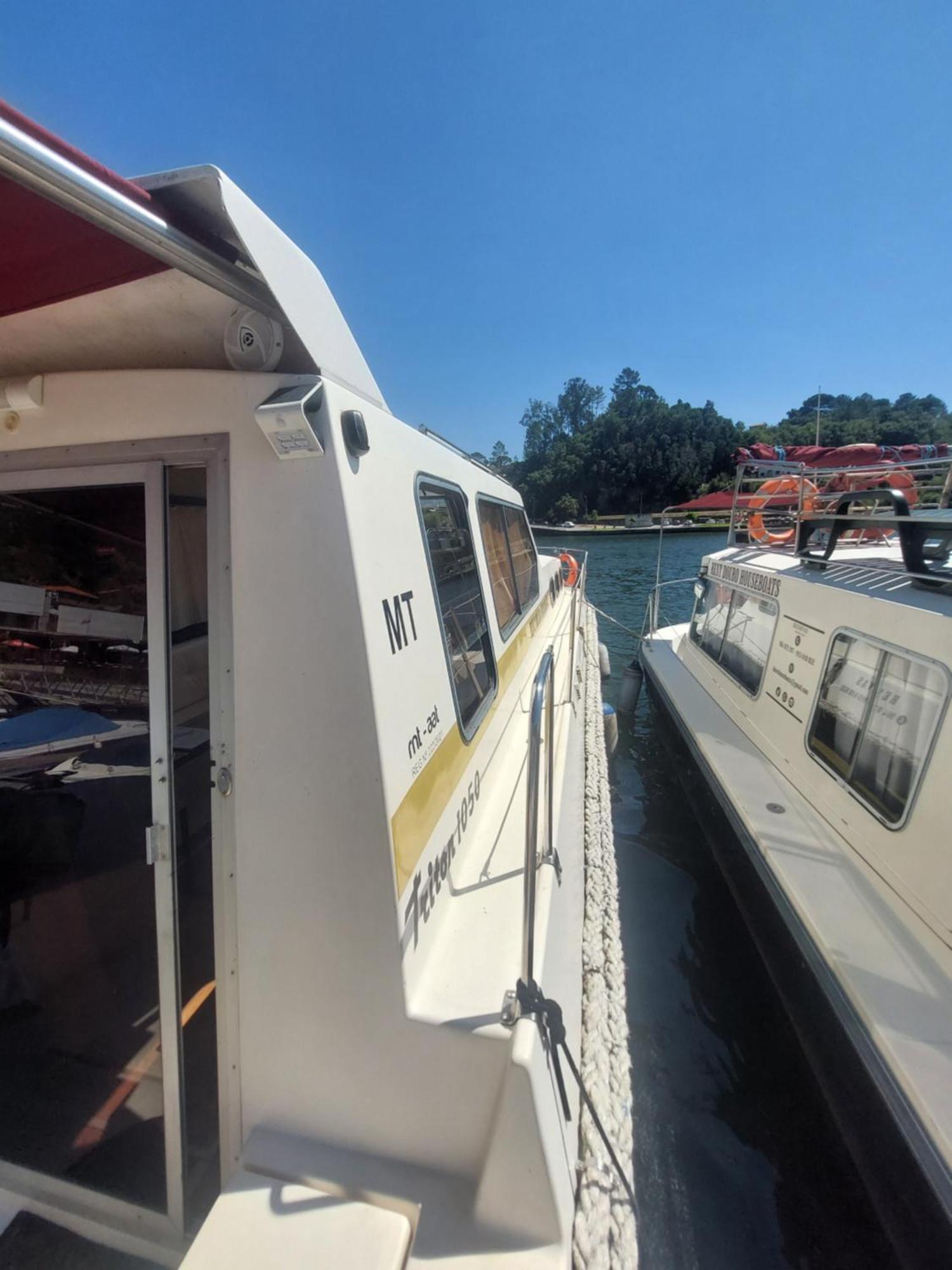 ホテル Douro Houseboats Marco de Canavezes エクステリア 写真
